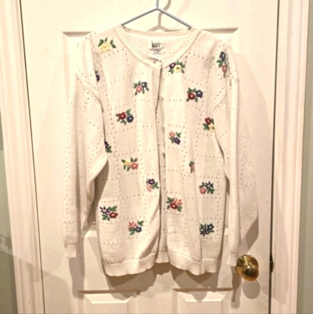 Lovely vintage Embroidered Kari Cardigan, Excellent Condition